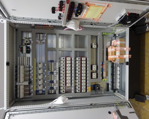 Control cabinet UV-S680 5r4t